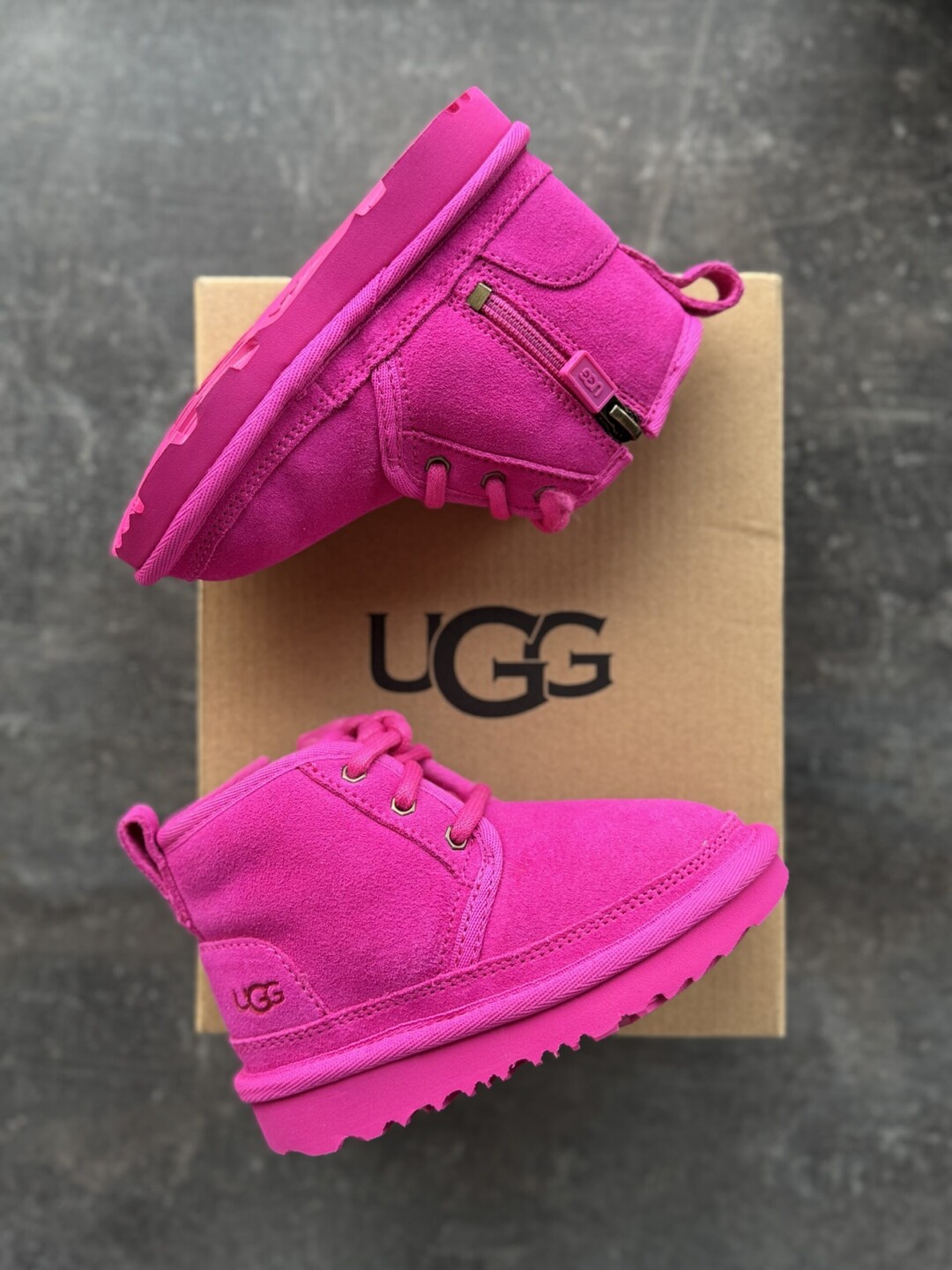 Дитячі черевики UGG Neumel II - Зображення 2