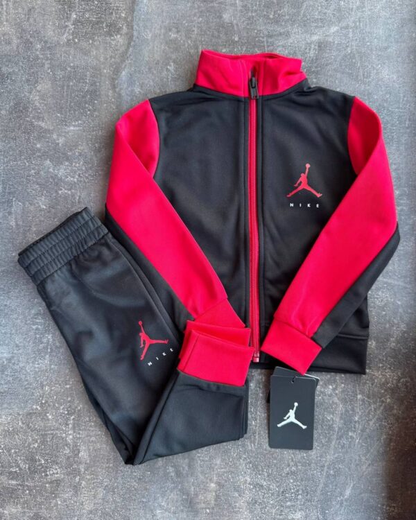 Дитячий костюм Jordan